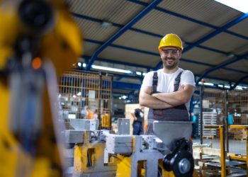 Recuo da indústria no Brasil