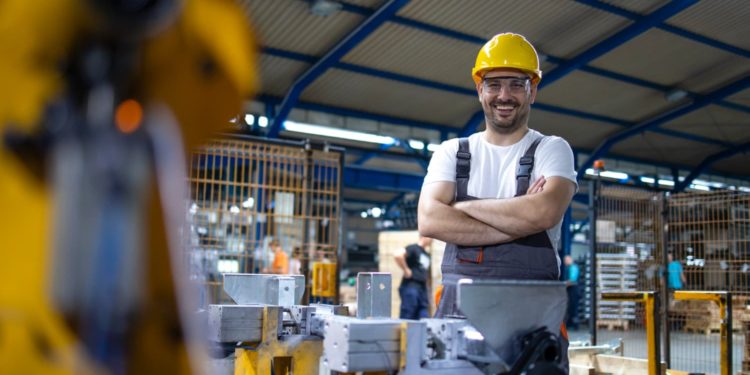 Recuo da indústria no Brasil