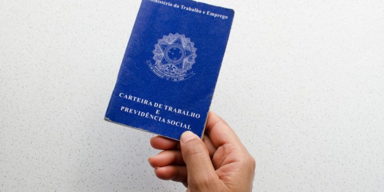 Segundo IBGE, sobe o numero de desempregados no país