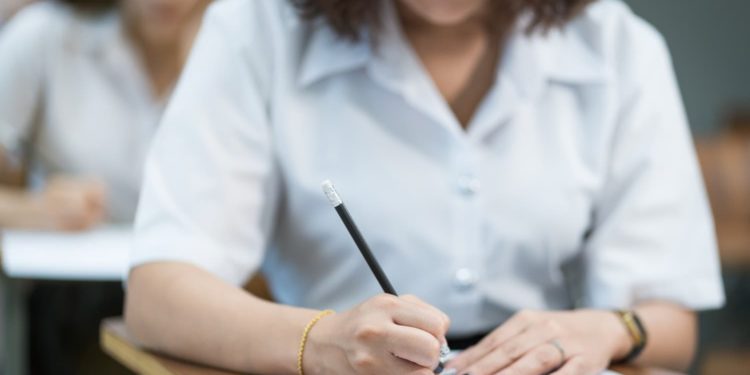 Mães poderão ter condições especiais em concursos em sp