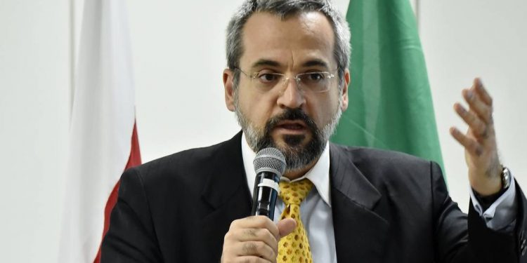 mec não recebeu mais relatos de estudantes sobre erros no Enem 2019