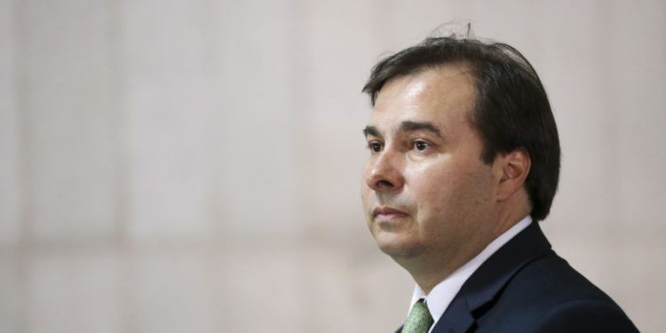 corte nos salários de servidores pode ajudar na pandemia da covid-19