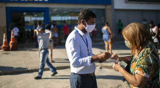 agora analistas financeiros projetam retração em torno de 6% no PIB