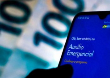 como antecipar saque do auxílio ou fgts com cartão ou boleto
