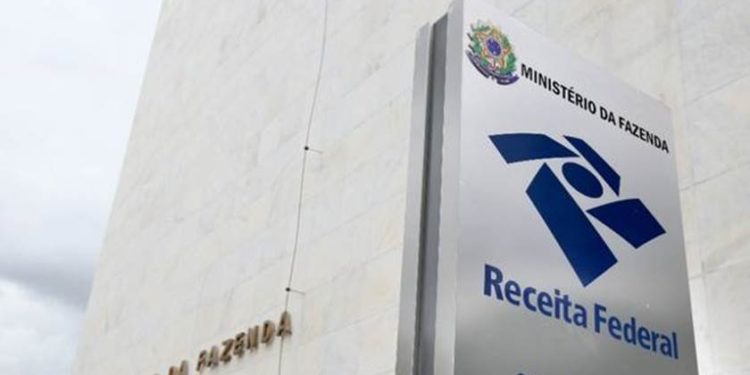receita federal paga 4º lote do IR
