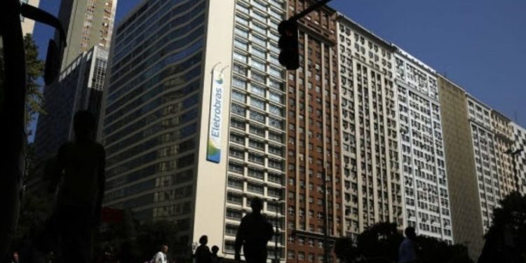 mp da eletrobras R$ 8,7 bi em contrapartidas por privatização em 10 anos