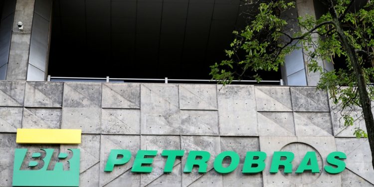 petrobras concretiza venda de ativos no uruguai