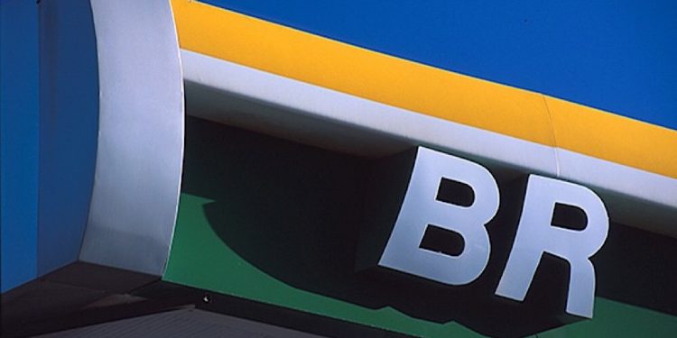 venda de fatia na br petrobras cogita ainda este ano por mais de R$ 8 bi