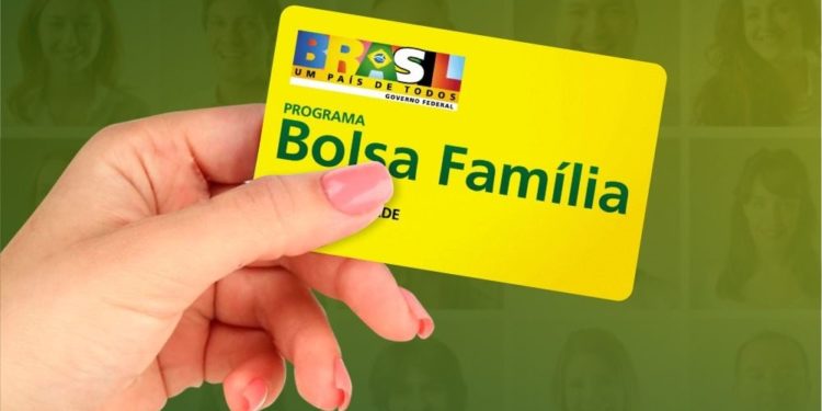 bolsa-família-de-R$-300-achata-chance-para-investimentos