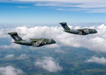 Redução de contrato do KC-390