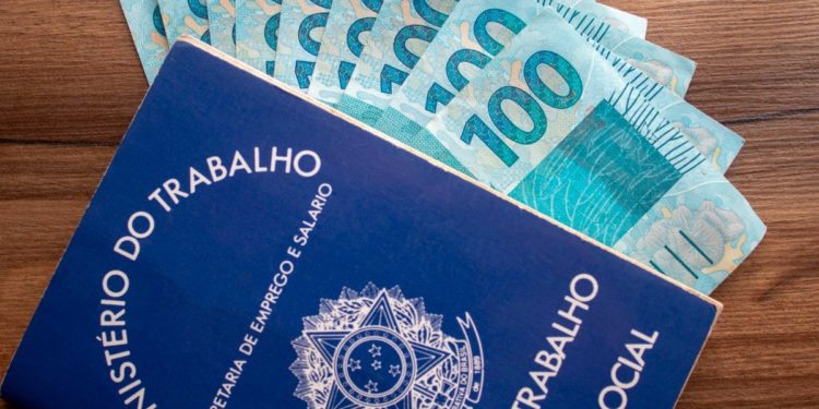 Salário mínimo em 2022
