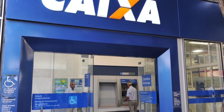 Caixa anuncia novo concurso para 4 mil vagas