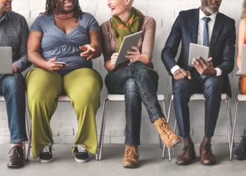 Maior número de vagas em dois anos: Puxado pelos Serviços, em fevereiro