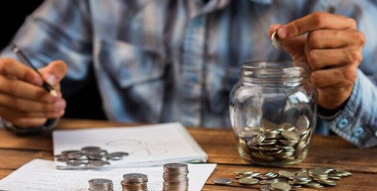 Rendimento dos brasileiros mais pobres é 40 vezes menor, diz PNAD Contínua