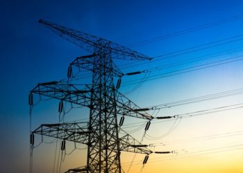 Geração distribuída em prédios públicos: Comissão aprova projeto