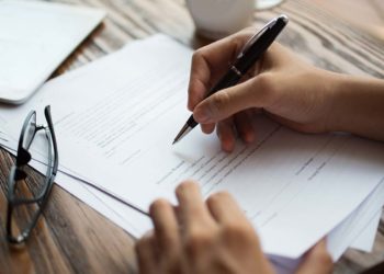 Como cláusulas de arbitragem em franquias podem limitar o acesso à Justiça