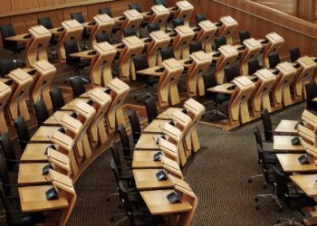 Bancada Negra articula PEC para criar fundo de R$ 20 bilhões destinado à reparação e ao empreendedorismo