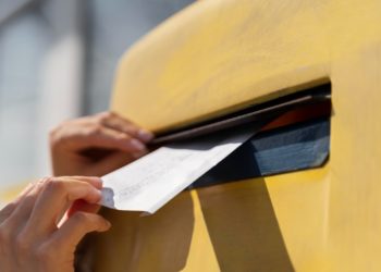 Correios planejam jornada 12x36 em meio a reestruturação e enfrentam reação de trabalhadores