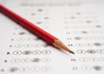 Concurso da UFPE abre 114 vagas para técnicos administrativos; inscrições começam em 12 de agosto