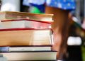 10 livros acadêmicos que influenciaram o pensamento político, econômico e social