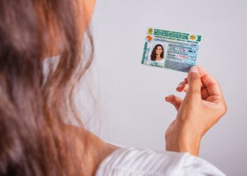 Fernando de Noronha recebe ação para emissão da nova Carteira de Identidade Nacional
