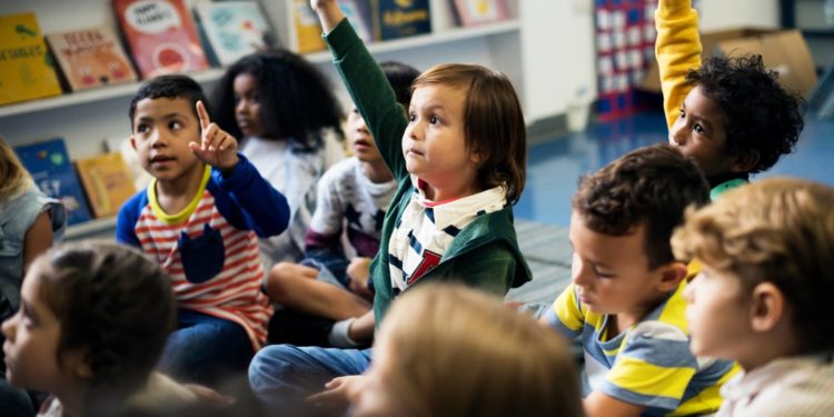 Pesquisa mostra como brasileiros avaliam a educação pública nos estados